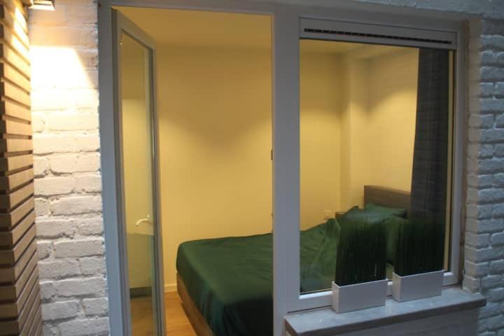 Leon-rens, Op 1 Minuut Het Apartment Ostend